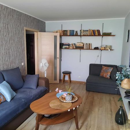 Cosy Home 10 Min From City Center Tallinn Bagian luar foto